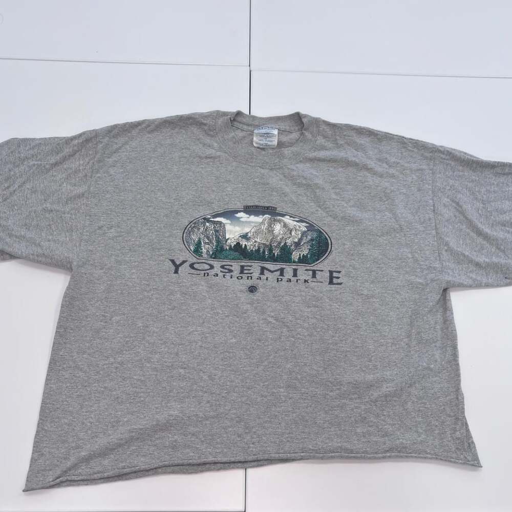 M&O Knits Yosemite National Park Graphic T-Shirt XL Gray Cut Cropped
